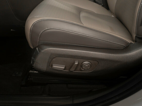 2026 Kia Carnival IV Рестайлинг, серый, 7200000 рублей - вид 29