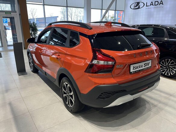 2026 Lada (ВАЗ) Iskra SW Cross, оранжевый - вид 2
