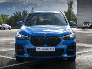 2020 BMW X1 20i xDrive II (F48) Рестайлинг, синий, 3400000 рублей, вид 2
