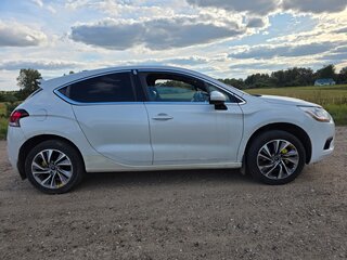 2012 Citroen DS4, белый, 750000 рублей, вид 2