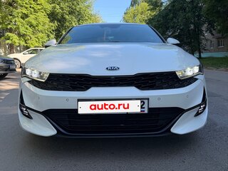 2021 Kia K5 III, белый, 3000000 рублей, вид 2