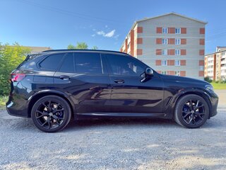 2019 BMW X5 40i IV (G05/G18), чёрный, 5900000 рублей, вид 5