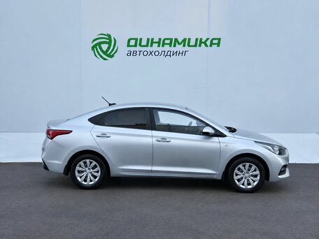 2018 Hyundai Solaris II, серебристый, 1120000 рублей, вид 4