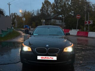 2008 BMW 5 серии 520i V (E60/E61) Рестайлинг, чёрный, 900000 рублей, вид 2