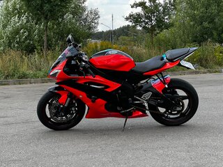 2009 Yamaha YZF-R6, чёрный, 570000 рублей, вид 4