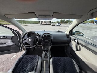 2008 Volkswagen Polo IV Рестайлинг, серебристый, 240000 рублей, вид 5