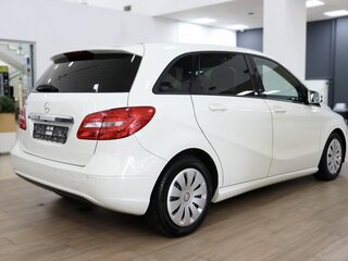 2012 Mercedes-Benz B-Класс 180 II (W246), белый, 1800000 рублей, вид 3