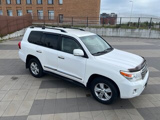 2012 Toyota Land Cruiser 200 Series Рестайлинг 1, белый, 3670000 рублей, вид 3