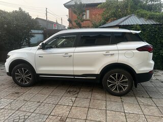 2024 Geely Atlas Pro, белый, 2300000 рублей, вид 4