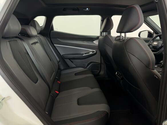 2025 Geely Cityray, белый, 2600000 рублей - вид 29