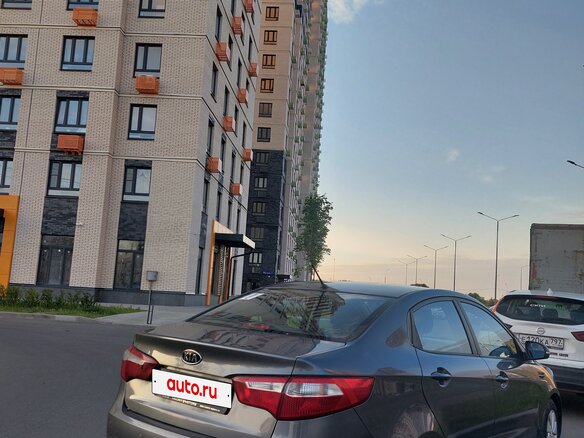 2012 Kia Rio 5-speed III, серый, 850000 рублей - вид 5