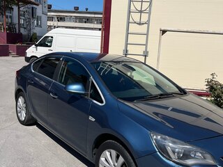 2013 Opel Astra J Рестайлинг, синий, 880000 рублей, вид 1