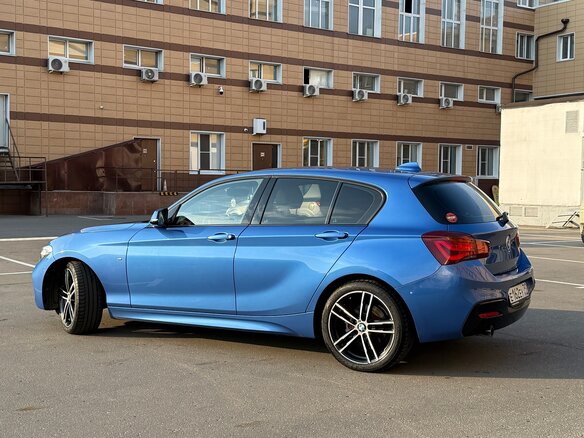 2018 BMW 1 серии 118i II (F20/F21) Рестайлинг 2, синий, 1830000 рублей - вид 4