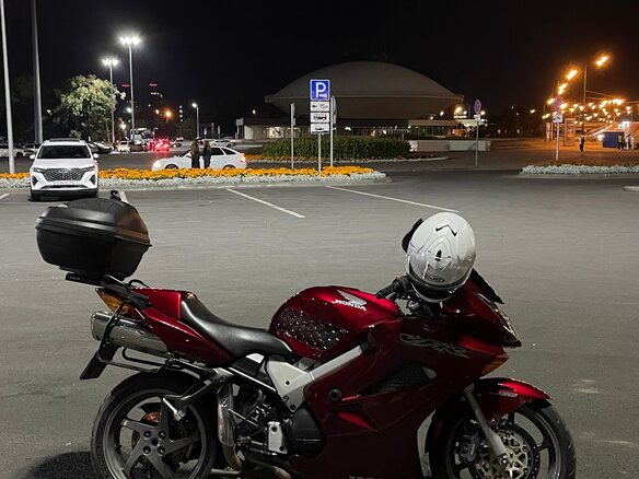 2004 Honda VFR 800, красный, 500000 рублей - вид 5