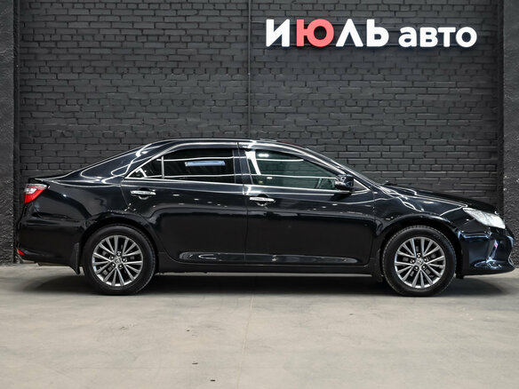 2016 Toyota Camry VII (XV50) Рестайлинг, чёрный, 1720000 рублей - вид 8