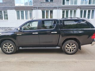 2016 Toyota Hilux VIII, чёрный, 2950000 рублей, вид 4