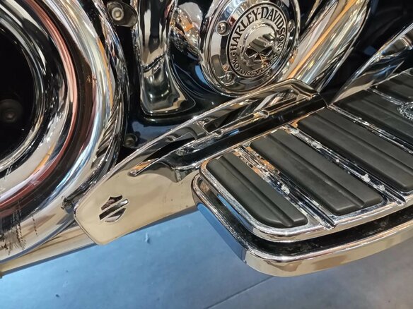 2015 Harley-Davidson Tri Glide, чёрный, 3550000 рублей - вид 12