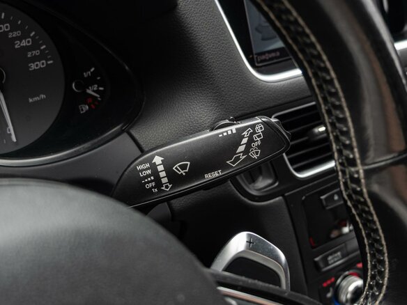 2015 Audi SQ5 I (8R), белый, 2490000 рублей - вид 21