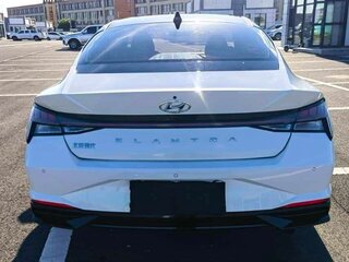 2022 Hyundai Elantra VII (CN7), белый, 1330000 рублей, вид 3