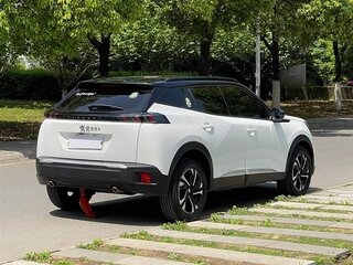 2022 Peugeot 2008 II, белый, 1240000 рублей, вид 4
