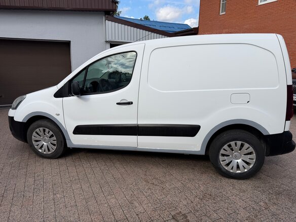 2013 Citroen Berlingo, белый, 570000 рублей - вид 11