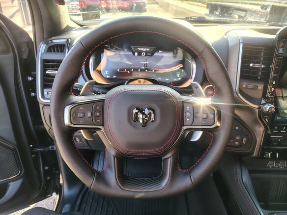 2026 Ram 1500 TRX SRT V Рестайлинг, чёрный, 17460000 рублей - вид 12