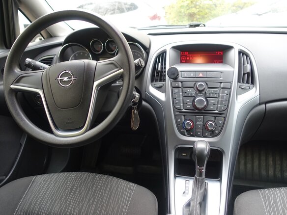 2013 Opel Astra J Рестайлинг, серый, 810000 рублей - вид 7