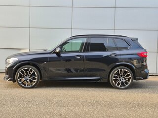 2020 BMW X5 40i IV (G05/G18), чёрный, 8130000 рублей, вид 5