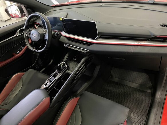 2024 Geely Coolray I Рестайлинг, красный, 1949900 рублей - вид 26