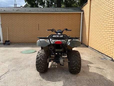 2011 Arctic Cat 300 Series, зелёный, 530000 рублей, вид 4