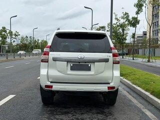 2015 Toyota Land Cruiser Prado 150 Series Рестайлинг 1, белый, 3823750 рублей, вид 5
