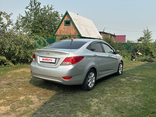 2012 Hyundai Solaris I, серебристый, 895000 рублей, вид 3