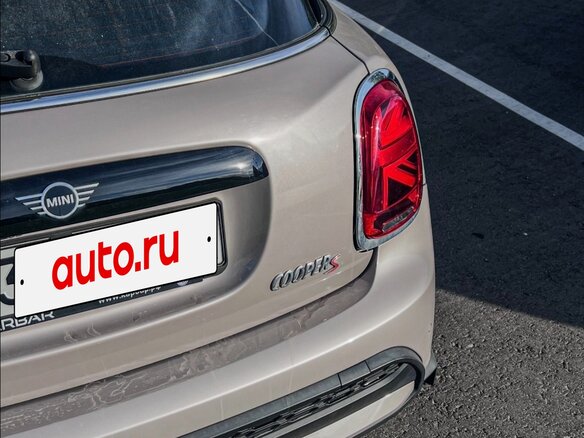 2021 Mini Hatch Cooper S III (F55/F56) Рестайлинг 2, серый, 2500000 рублей - вид 13