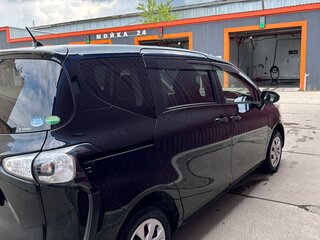 2017 Toyota Sienta II, чёрный, 1300000 рублей, вид 4