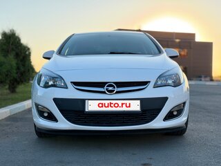 2013 Opel Astra J Рестайлинг, белый, 700000 рублей, вид 1