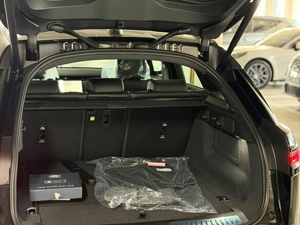 2025 Land Rover Range Rover Velar I Рестайлинг, чёрный, 10190000 рублей - вид 14