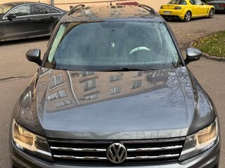 2020 Volkswagen Tiguan Allspace II, серый, 2550000 рублей, вид 3