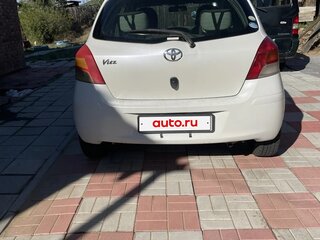 2009 Toyota Vitz II (XP90), белый, 450000 рублей, вид 2