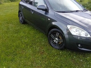 2009 Kia Ceed I, серый, 560000 рублей, вид 4