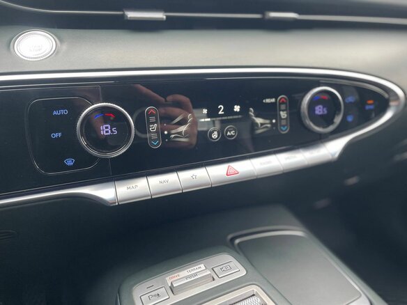 2022 Genesis GV70 I, белый, 3849000 рублей - вид 18
