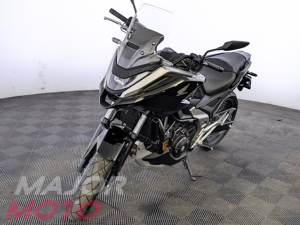 2025 Honda NC 750X, чёрный, 1499900 рублей - вид 3