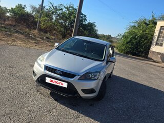 2010 Ford Focus II Рестайлинг, серебристый, 370000 рублей, вид 2