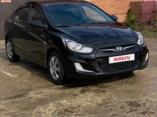 2012 Hyundai Solaris I, чёрный, 700000 рублей, вид 1