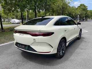 2026 BYD Qin L, бежевый, 1730000 рублей, вид 4