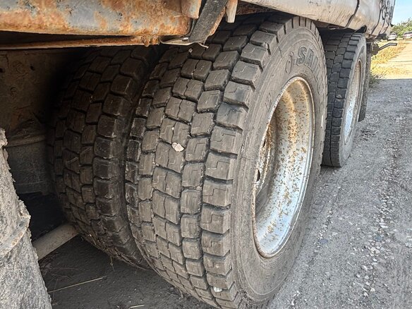2000 DAF XF 95, зелёный, 2700000 рублей - вид 3