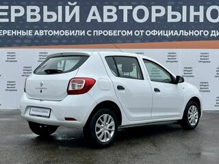 2019 Renault Sandero II Рестайлинг, белый, 635000 рублей, вид 5