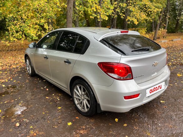 2012 Chevrolet Cruze I, серебристый, 690000 рублей - вид 5