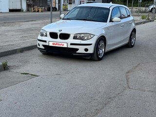 2009 BMW 1 серии 116i I (E81/E82/E87/E88) Рестайлинг, белый, 850000 рублей, вид 1