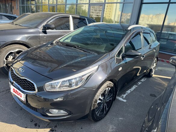 2013 Kia Ceed II, чёрный, 800000 рублей