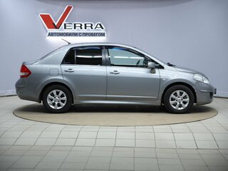 2011 Nissan Tiida I Рестайлинг, серый, 650000 рублей, вид 4